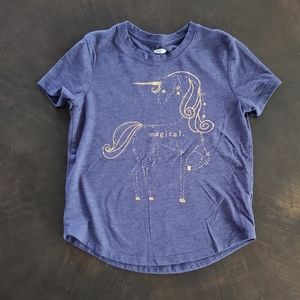 Girls Old Navy t-shirt, size 6/7